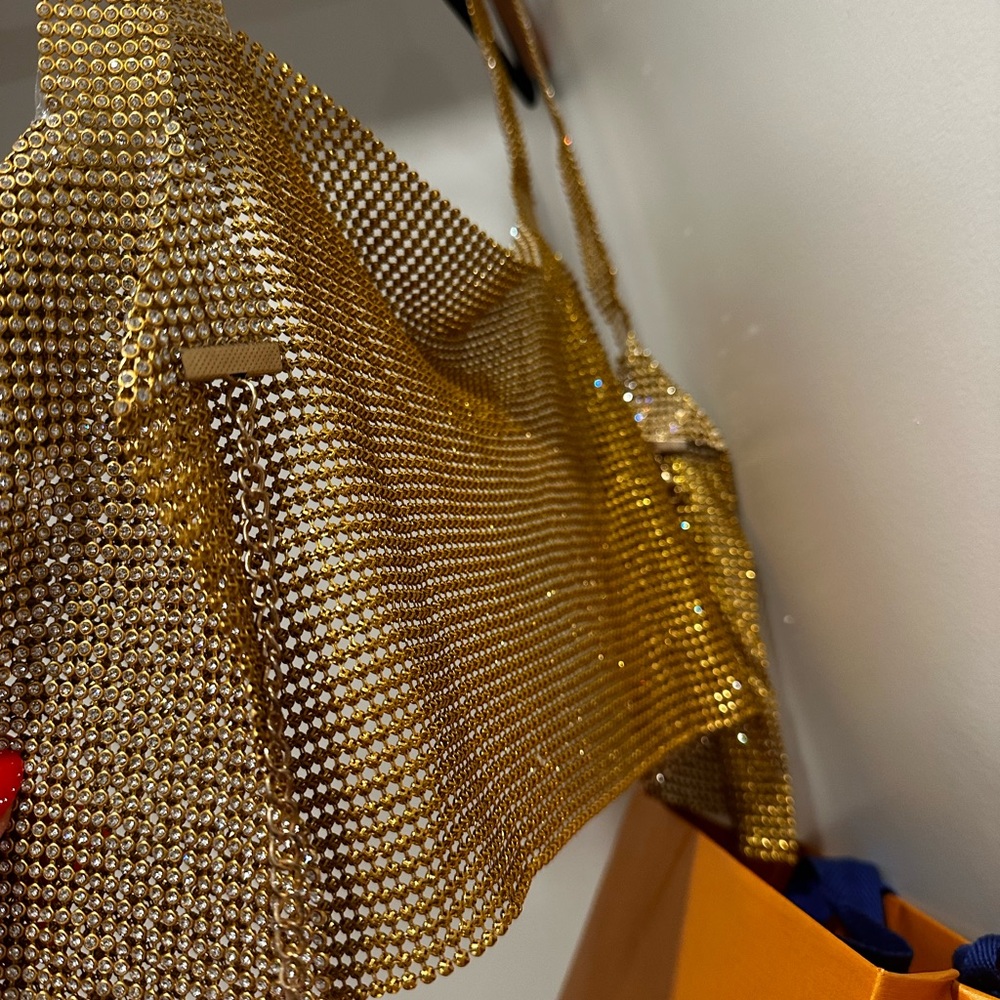 Gold chain top